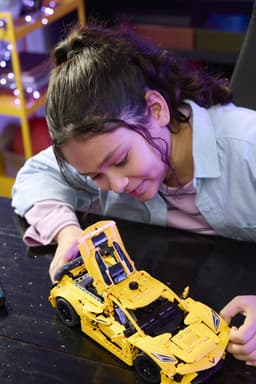 Lego Technic 42205 Chevrolet Corvette Stingray Bouwstenen — thumbnail 3