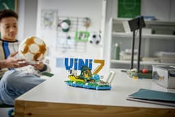 Lego Edition Sports 43027 Vini Jr. – Voetbalhoogtepunten Bouwelementen — thumbnail 3
