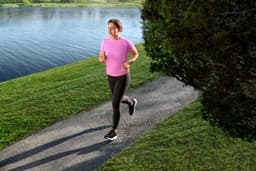 Garmin Forerunner 55 - Sporthorloge met GPS Tracker - Geschikt voor Hardlopen - 42mm - Whitestone — thumbnail 10