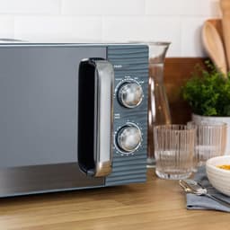 Compacte Magnetron 17 Liter met 700W Vermogen en Ontdooifunctie — thumbnail 2