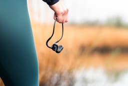 Miiego – openGo AL5 - Zwart - open ear - koptelefoon - sport koptelefoon - hardlopen - wandelen – fietsen - Man en Vrouw — thumbnail 2