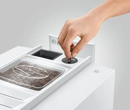 JURA - E8 Piano White (EC) - Volautomatische espressomachine — thumbnail 4