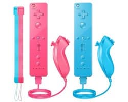 Wii-controller 2-pack met Nunchuck-joystick en accessoires in roze en blauw