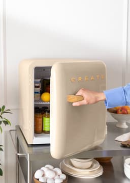 CREATE - Koelkast in retrostijl - Zand - Handvat Hout - FRIDGE RETRO 48L — thumbnail 5