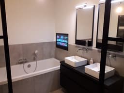 SplashVision® Waterdichte badkamer TV - ESI-27B Android LED Badkamer TV Zwart — thumbnail 8