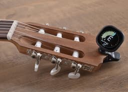Clip-tuner - Stemapparaat - Muziek Stemmen - Oplaadbaar via USB - 49x26x40 mm - Zwart — thumbnail 4