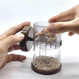 Notenkraker Hakker - Keukenmachine Kruiden - Ingrediënten Fijnmaken - Handmatige Bediening - 14 x 8.6 cm - Koffiebruin — thumbnail 4