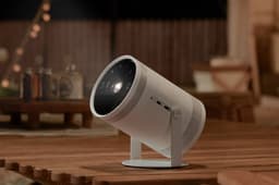 Samsung The Freestyle 2nd Gen - Smart Mini Beamer - Tizen - Samsung TV Plus — thumbnail 2