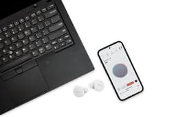 Denon PerL Pro Earbuds - Draadloze oordopjes met gepersonaliseerd klankprofiel - Waterbestendig - 8 + 32 uur batterijduur — thumbnail 3
