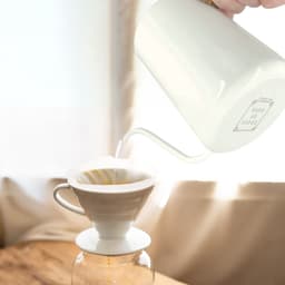 House of Husk Slow Coffee Ketel - Pour Over Kettle - Gooseneck kettle - Heet Water Ketel - Coffeemaker - RVS - Cafetière - 600 ml - Wit — thumbnail 3