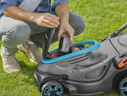 GARDENA PowerMax 37/36V P4A solo Grasmaaier Accu Zonder accu, Zonder lader, In hoogte verstelbare greep 18 V Snijbreedt — thumbnail 4