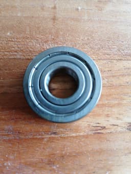 SKF 16101 2Z / ZZ   Asdiameter 12mm  Buitendiameter 30mm  Dikte  8mm — thumbnail 1