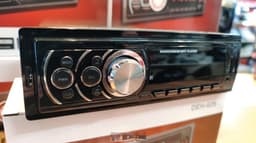 Autoradio met Bluetooth, SD, USB en FM Radio 4x 40 Watt Handsfree — thumbnail 1