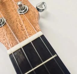 Ukulele Snaren Carbon Strings US-019 - Ukulele snaren - Transparant - Lintage Guitars — thumbnail 4