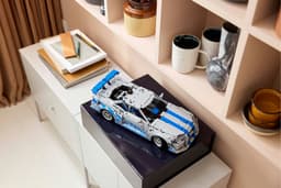 LEGO Technic 2 Fast 2 Furious Nissan Skyline GT-R (R34) auto 42210 — thumbnail 4