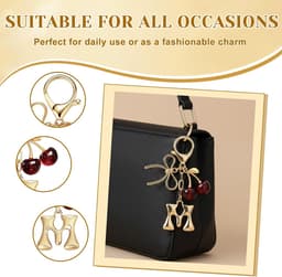 Charme, rode Kersen Sleutelhanger Met M Letter, Designer Tashanger, Leuk Hanger Accessoire, Handtashanger Voor Dames — thumbnail 3