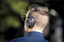 PowerLocus MoonFly Koptelefoon Over-Ear met Active Noise Cancelling, Draadloze Hoofdtelefoon, Voice Assistant Activation - Zwart/Grijs — thumbnail 8