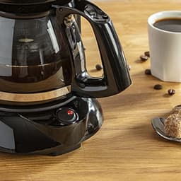Compact Koffiezetapparaat voor 6 Kopjes – Zwart/Roestvrij Staal — thumbnail 2