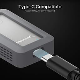 Kleine en Robuuste 1TB USB 3.2 Externe SSD met Waterdichte Behuizing — thumbnail 3