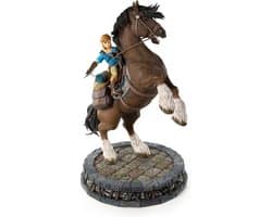 First 4 Figures - The Legend of Zelda: Breath of the Wild - Link te Paard Standbeeld 56cm