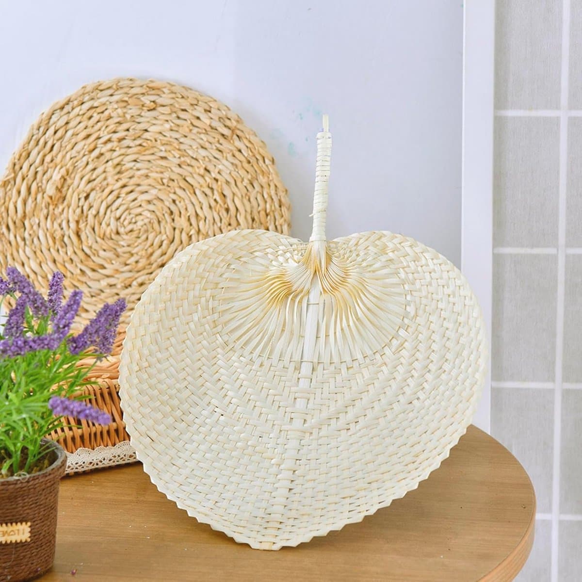 Natuurlijke Handwaaier van Bamboe - Elegante Ventilator voor Zomer en Feestjes — afbeelding 1