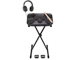 DD80 Draagbare elektronische drumpad van Gear4music, pakket met standaard en hoofdtelefoon