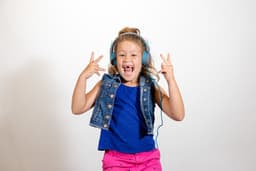 JLab JBuddies Studio On Ear Koptelefoon Voor Kinderen - Met Microfoon - Vanaf 6 Jaar — thumbnail 12