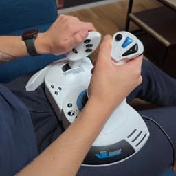 Thrustmaster T.Flight Hotas One - Microsoft Flight Simulator Edition - Flight Stick & Throttle - Xbox Series X|S / PC — thumbnail 8