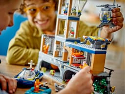 LEGO City - Politiegevangeniseiland Constructiespeelgoed — thumbnail 5