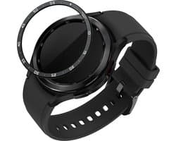 kwmobile Beschermende Ring geschikt voor Samsung Galaxy Watch 6 Classic 43mm Fitness Tracker - Bezel Ring voor smartwatch - Beschermring voor smartwatch in zwart / zilver.