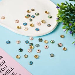 60 stuks vergulde bloemvormige emaille kralenkappen voor sieraden maken, ideaal voor het afwerken van kralen met een stijlvolle en duurzame uitstraling — thumbnail 5
