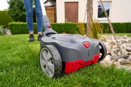 Accu Mulchmaaier - Elektrische Grasmaaier - Gazon Onderhoud - Ecologische Mulchfunctie - 22 cm maaibreedte - Grijs Zilver Rood — thumbnail 4