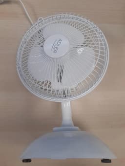 Tafelventilator met Clip en Basis - Compacte Oscillerende Mini-Ventilator - 15 cm Diameter - Draagbaar en Krachtig — thumbnail 5