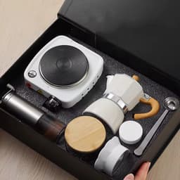 Luxe Koffie Reisset | Filter Koffie met Koffiemolen | Ketel | Voorraadpot | Koffiebonen Set — thumbnail 3