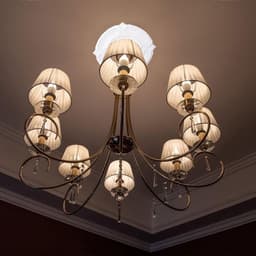 Decoratief Plafondmedaillon voor Verlichting en Plafondventilator - Witte PU Kap — thumbnail 3