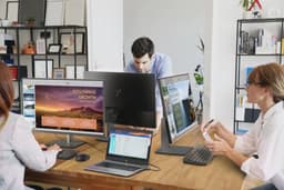 HP EliteDisplay E273m - Full HD Webcam Monitor - 27 Inch — thumbnail 6