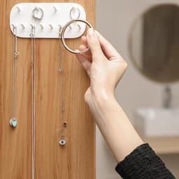 Sieradenhouder met 48 Gaten voor Oorbellen, Ringen en Armbanden - Muurbevestiging en Herbruikbaar Systeem voor Organisatie van Sieraden — thumbnail 4