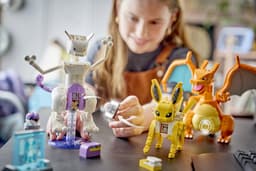 LEGO Pokémon SMART Play™: Mewtwo's ontsnapping uit het lab - 72163 — thumbnail 2