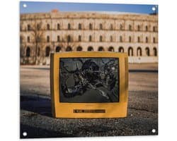 Tuinposter – Kapotte Gele Televisie  - 80x80cm Foto op Tuinposter  (wanddecoratie voor buiten en binnen)