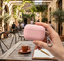 Luxe geribd hoesje voor oordopjes – Vertical Stripe design met sleutelhaak, geschikt voor AirPods Pro 2 (Roze) — thumbnail 4