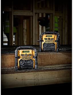 DeWalt DCR020 10.8-18V Li-Ion Accu bouwradio - DAB+ - werkt op netstroom & accu — thumbnail 2
