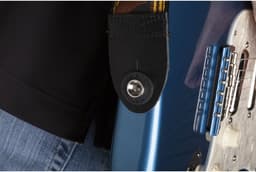 Fender Strap Blocks Rood / Zwart (4 Stuks) 0990819000 — thumbnail 2