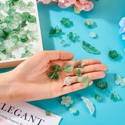 100 gram groene matte acryl kralen mix met bloemen, bogen, vlinders en bladeren voor het maken van unieke DIY sieraden en creatieve projecten — thumbnail 4