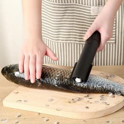 Elektrische Rasp - Keukenrasp Groente - Groente Snijden - Spatvrije Functie - 24.5 cm - Zwart — thumbnail 3