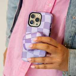 xoxo Wildhearts hoesje geschikt voor AirPods 4 - Violet Vibes - Ook als telefoonhoesje verkrijgbaar - schokbestendige case - koptelefoonhoesje - Matte afwerking - Beschermhoes met golvende blokjes - Golven - Paars — thumbnail 3
