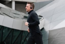 Miiego - AL4 Freedom - Man - Zwart - draadloze - on ear - koptelefoon - sport koptelefoon - hardlopen - fitness - fietsen — thumbnail 6