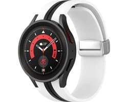 Strap-it Smartwatch bandje - magnetische siliconen horlogeband geschikt voor Samsung Galaxy Watch 7 (40 & 44mm) / Watch 6 Classic / Watch 6 40 & 44mm / Watch 5 Pro / Galaxy Watch 5 40 & 44mm / Watch 4 (Classic) / Watch FE - wit/zwart