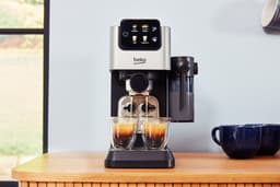 Koffiemachine capsules Beko CEP5304X zilver 15 bar 1,1 L roestvrij staal LCD melkopschuimer hoge druk — thumbnail 2