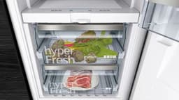 Siemens KI51FADE0 - iQ700 - Inbouwkoelkast - 139.7 cm x 55.8 cm - Vlakscharnier - hyperFresh Premium 0 °C: De beste omgeving voor al je versproducten - Led verlichting — thumbnail 3