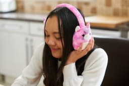 Squishmallows - Lola - Bluetooth Koptelefoon — thumbnail 4